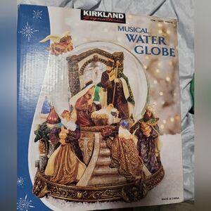 Kirkland Musical Water Globe